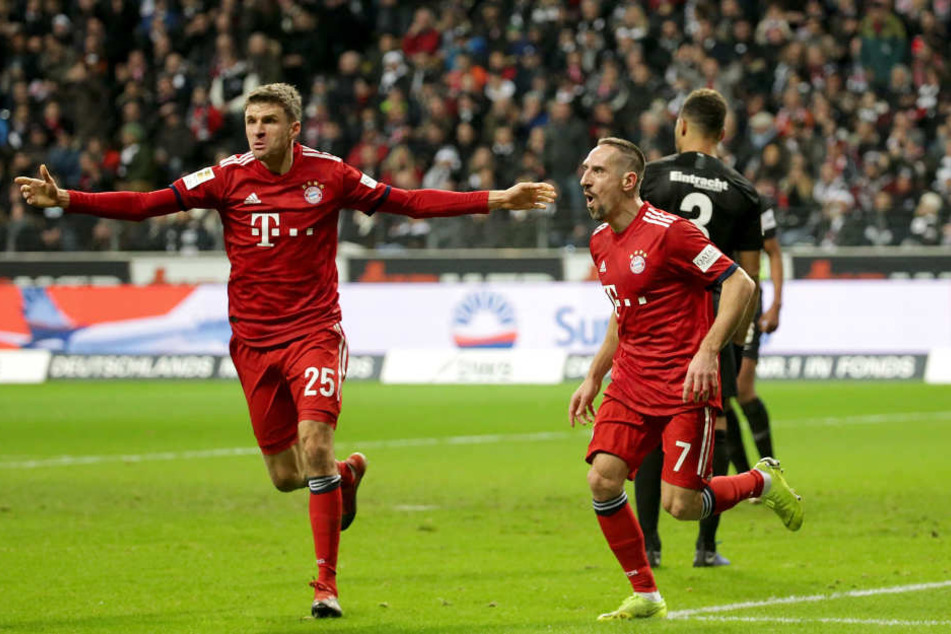 Thomas Müller hat auf die Vorwürfe gegen seinen Kollegen Franck Ribéry reagiert.