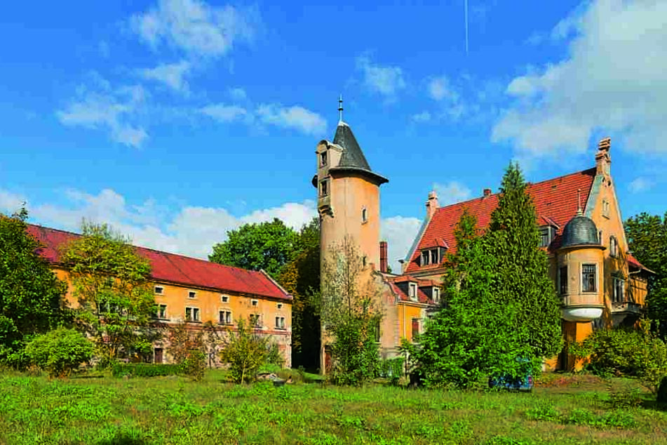 295.000 Euro Mindestgebot: Wer ersteigert das schmucke Schloss Schmorkau nahe
Kamenz?