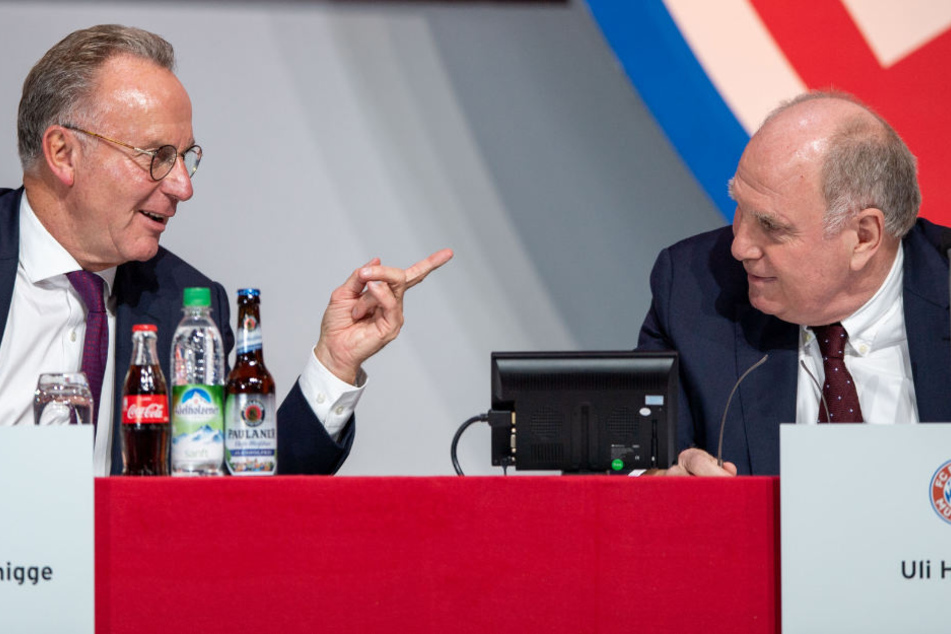 Karl-Heinz Rummenigge (l.) und Uli Hoeneß (r.) mussten sich Kritik gefallen lassen.