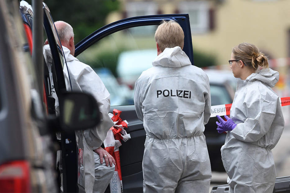 Die Polizei sicherte am Wochenende die Spuren in der Wohnung der Toten. (Symbolbild)