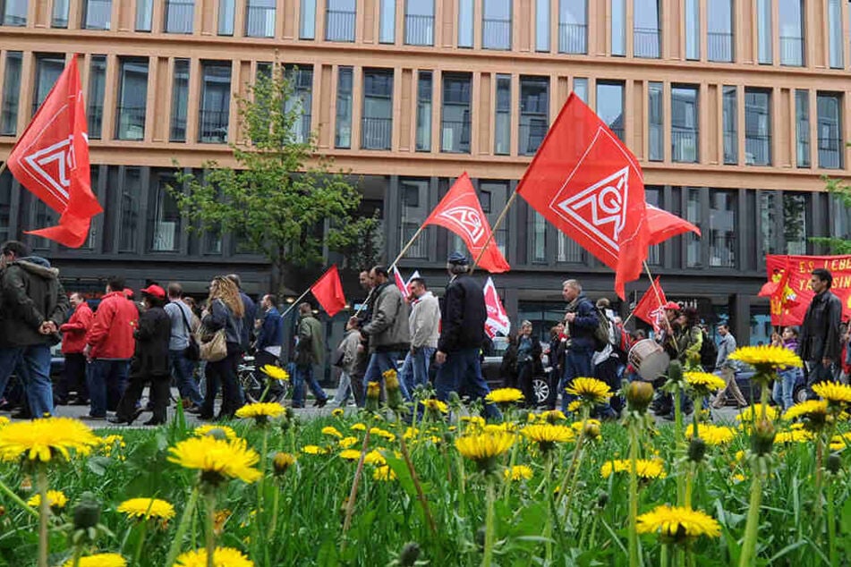 Mitglieder des Deutschen Gewerkschaftsbunds und die Leipziger Linke rufen am Maifeiertag zur friedlichen Demonstration auf und laden anschließend zu einem Hoffest.