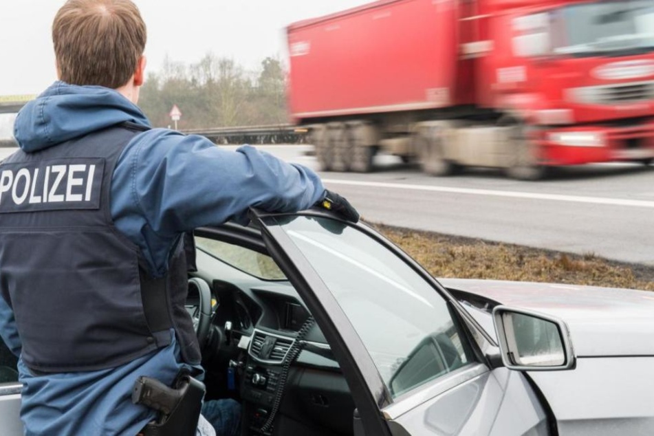 Die Polizei kann zu den Hintergründen bislang noch nichts sagen. (Symbolbild)