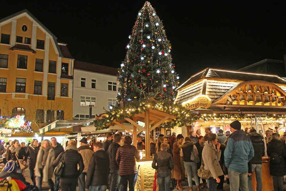 Auf dem Alten Markt befinden sich die besten Plätze des Weihnachtsmarktes.