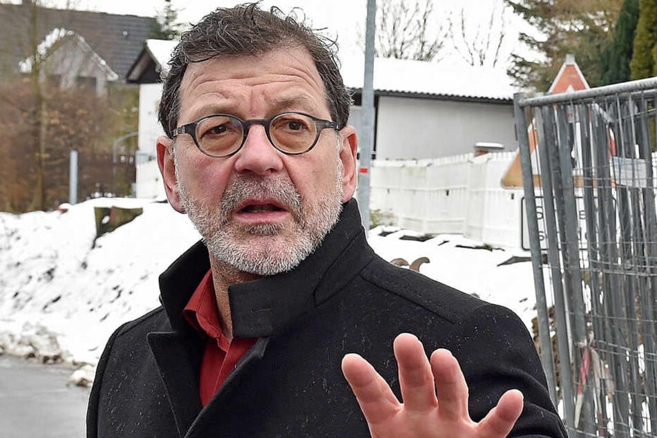 Reinhard Koettnitz (61), Chef des zuständigen Straßen- und Tiefbauamtes.