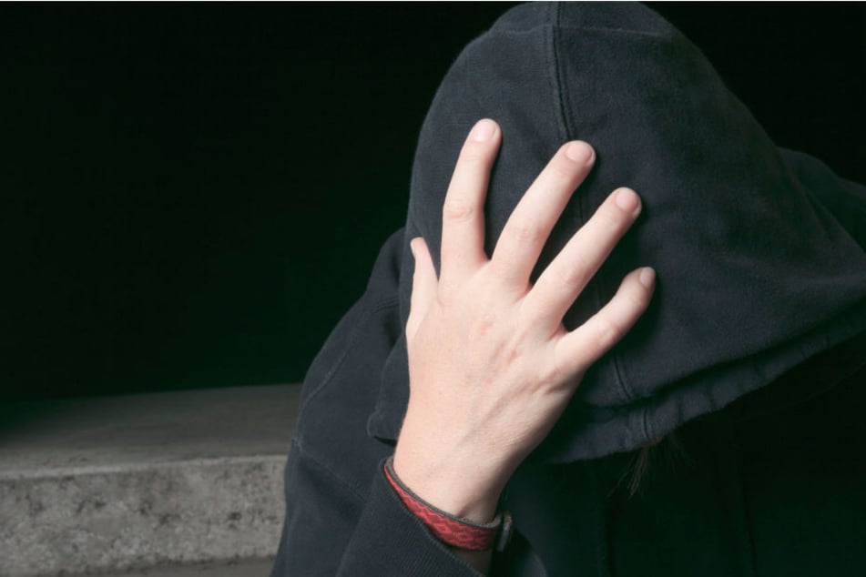 Der zur Tat 15-Jährige hat nach seinem Mord die Wohnung des Opfers in brand gesteckt. (Symbolbild)