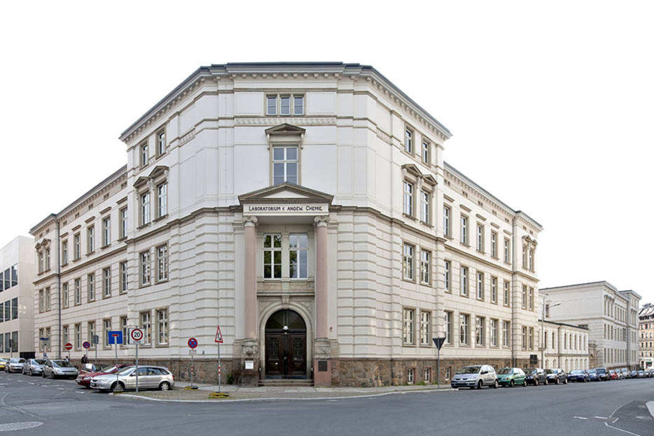 Das Leipziger Uniklinikum war komplett überfüllt. Da war für eine 87-Jährige an Komfort nicht zu denken.