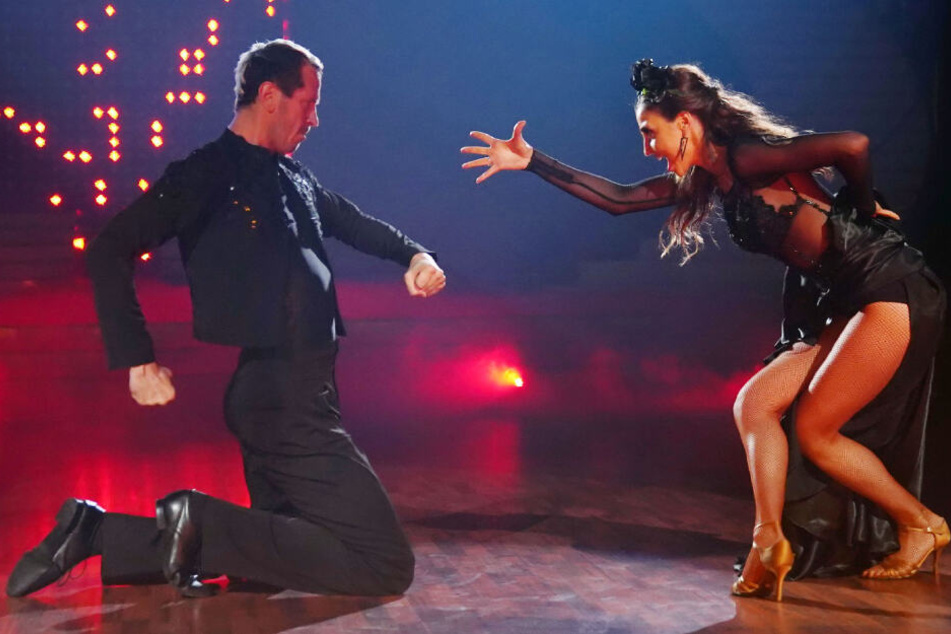 Beim Paso Doble legte das Paar einen feurigen Tanz hin.