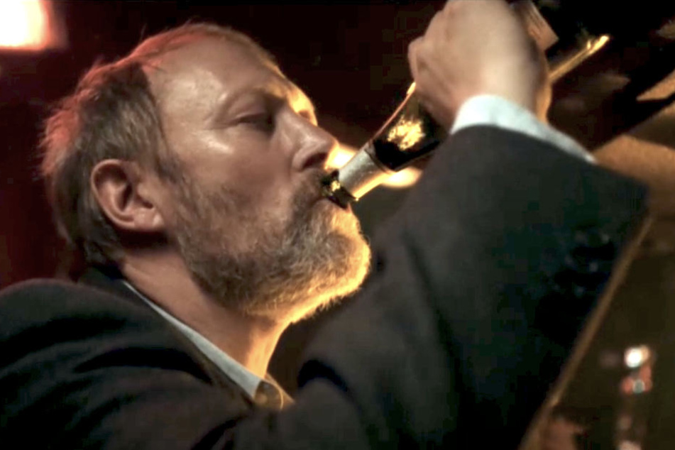 Lars Mikkelsen spielt den Vater des Geschehens. Unter dem Titel "Ride Upon the Storm" ist die Serie auch international ein Hit.