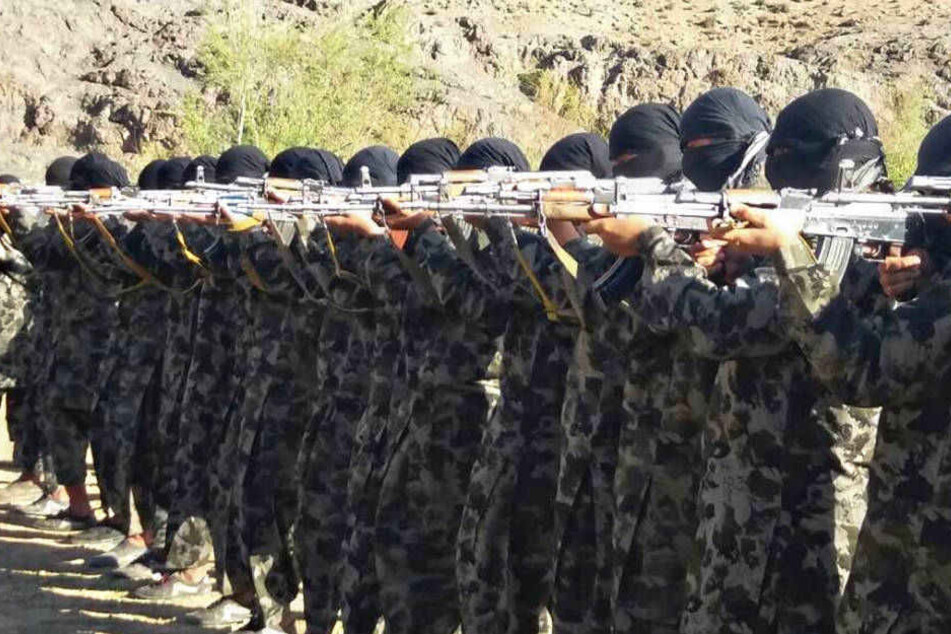 Fünf Jahre lang soll der deutsche Staatsbürger für die Taliban in Pakistan gekämpft (Symbolbild).