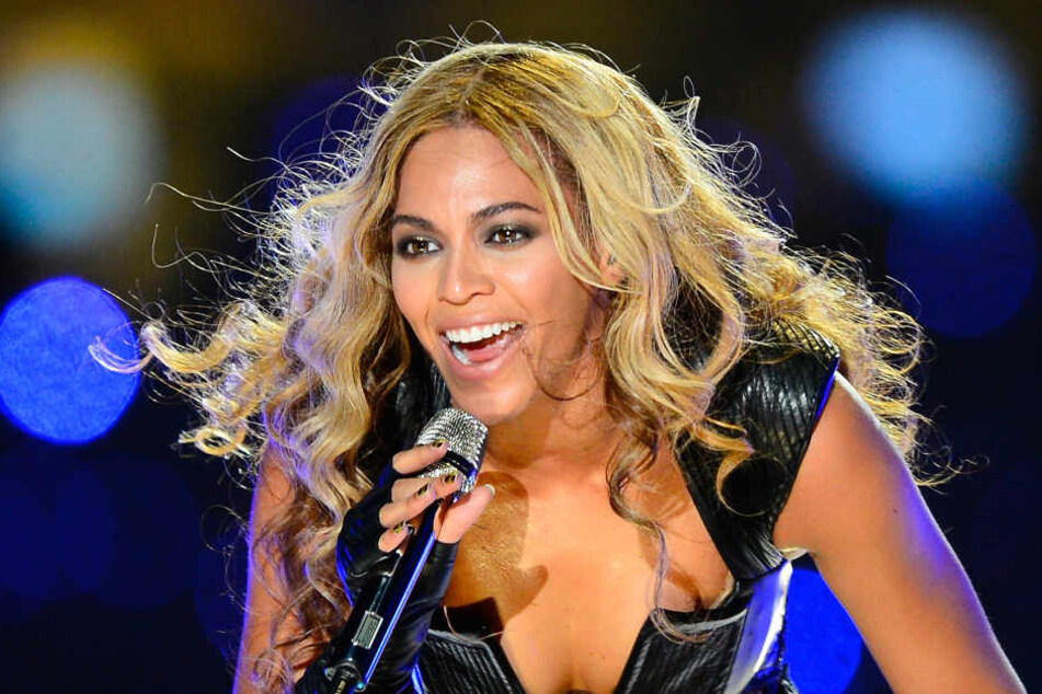 Beyoncé wurde offenbar von einer Frau gebissen, von wem ist allerdings unklar.
