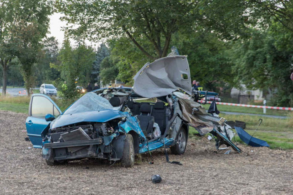 Bei Großschwabhausen kam es in der Nacht zum Freitag zu einem tödlichen Unfall.