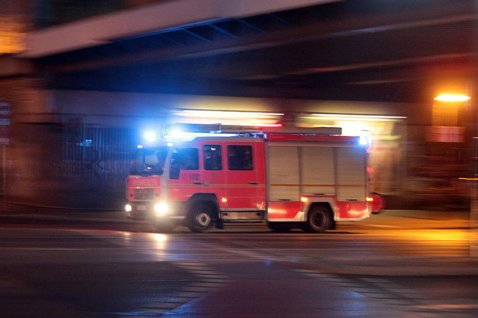 Die Feuerwehr war schnell vor Ort, konnte aber nicht alle Bewohner retten. (Symbolbild)