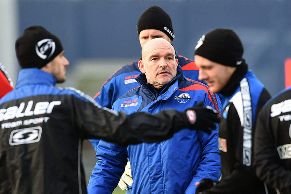 Stefan Emmerling bei einer ersten Trainingseinheit mit dem SC Paderborn.