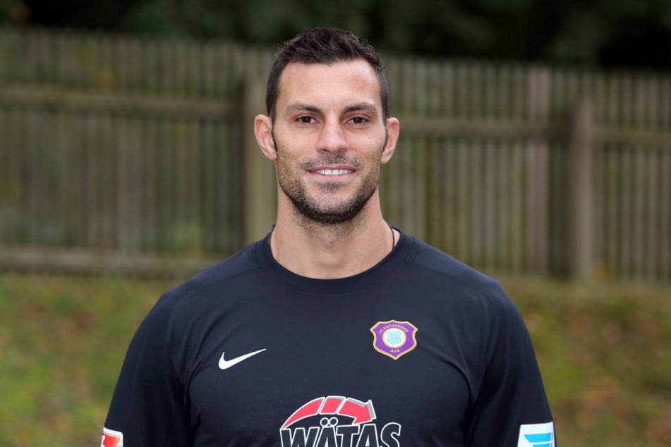 EX-Unioner Daniel Haas springt bei Aue für den verletzten Martin Männl ein.