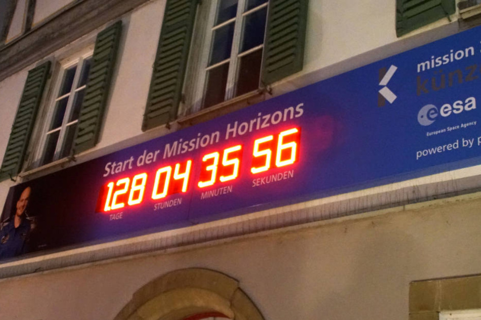 128 Tage verbleiben bis zum Start zur Raumstation ISS.