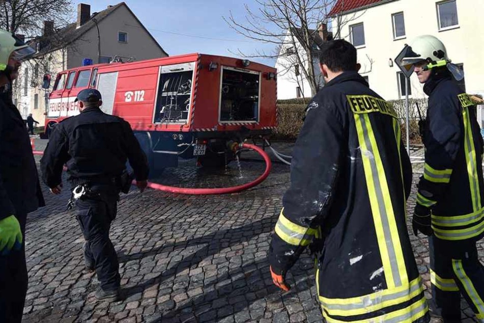 Das Feuer brach einer Erdgeschoßwohnung aus. (Symbolbild)