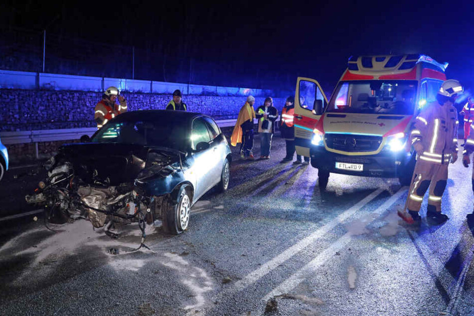 Der Alfa Romeo krachte gegen die Leitplanke.