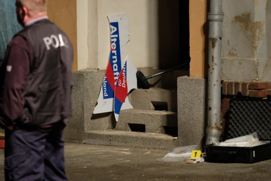Die Spurensicherung war stundenlang vor Ort.