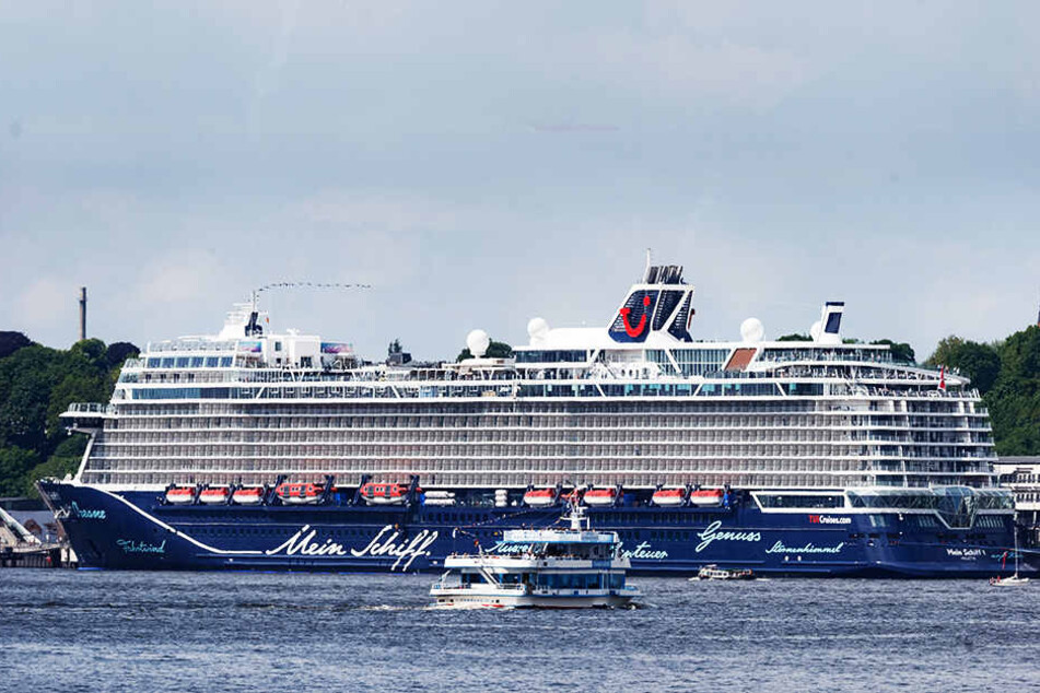 Notfall An Bord Eines Luxus Liners Auf Der Ostsee