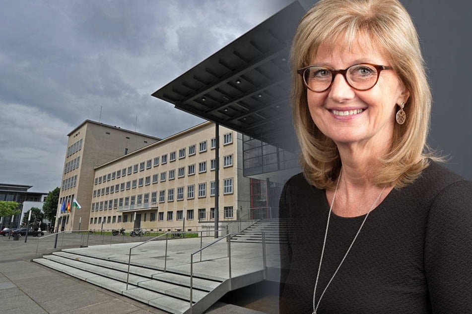 Vizepräsidentin Andrea Dombois (58) erzählt, was gerade so alles im Landtag vor sich geht.