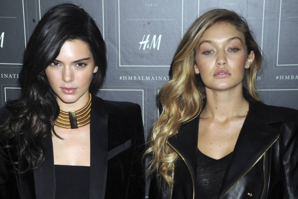 Eigentlich haben Kendall Jenner (20, l.) und Gigi Hadid (21) Photoshop überhaupt nicht nötig.