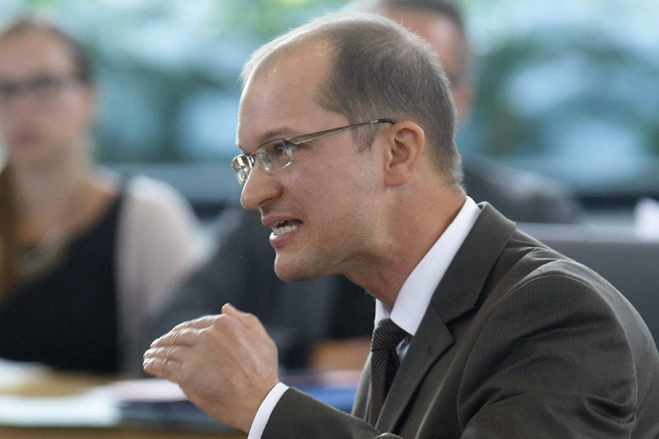 Stefan Möller, Parlamentarischer Geschäftsführer der AfD-Fraktion, macht klar, wieso die AfD die Vollverschleierung ablehnt.