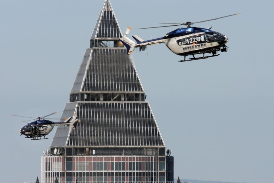 Auch über dem Messeturm sollen bald weniger Hubschrauber kreisen.