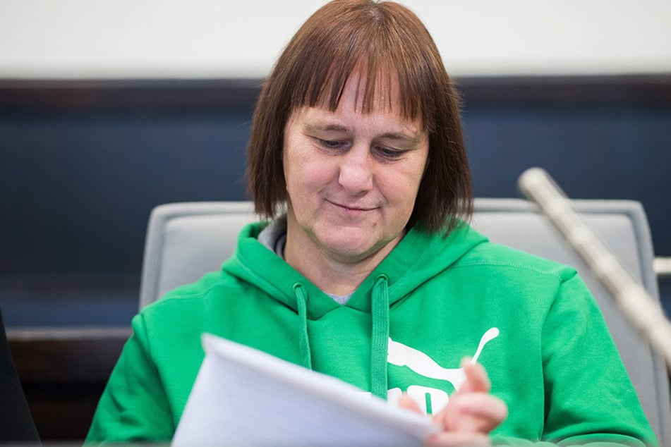 Angelika W. (48) soll am Dienstag zu den Briefen von Wilfried W. (47) aussagen.