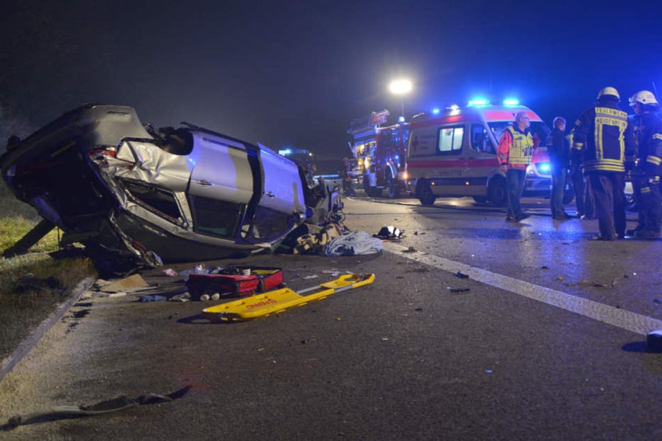 September 2016: Nach einem Steinwurf verunglückte eine vierköpfige Familie mit ihrem Wagen auf der A7. Ein Mann wurde zu neuneinhalb Jahren Haft verurteilt.