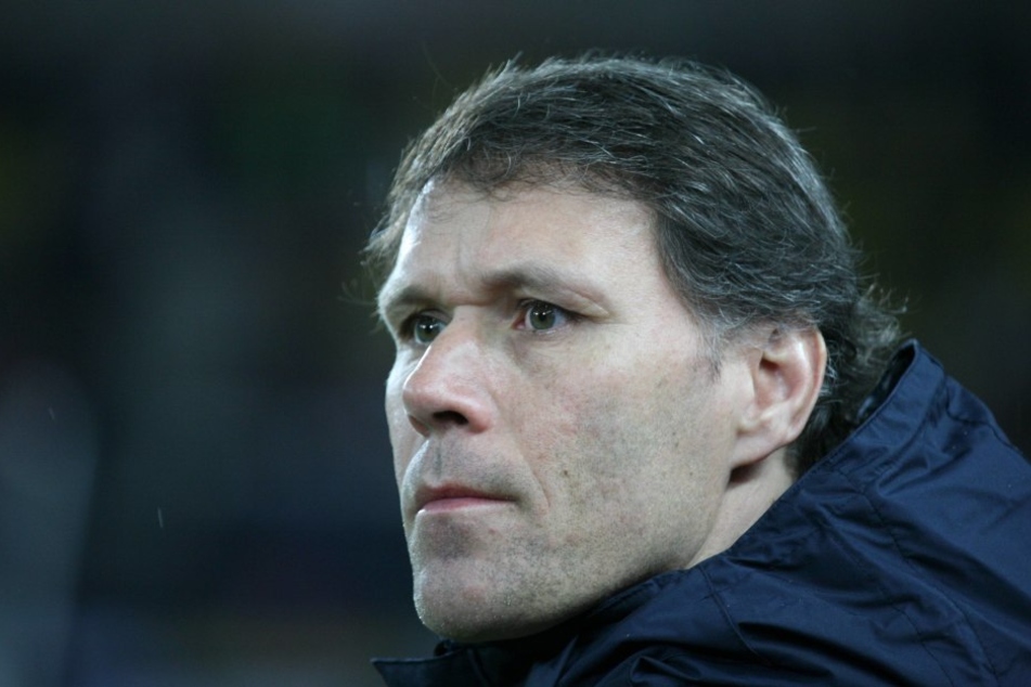Krempelt die Fifa den Fußball wieder ordentlich um? Laut dem technischen Direktor Marco van Basten ist eine Revolution durchaus denkbar.