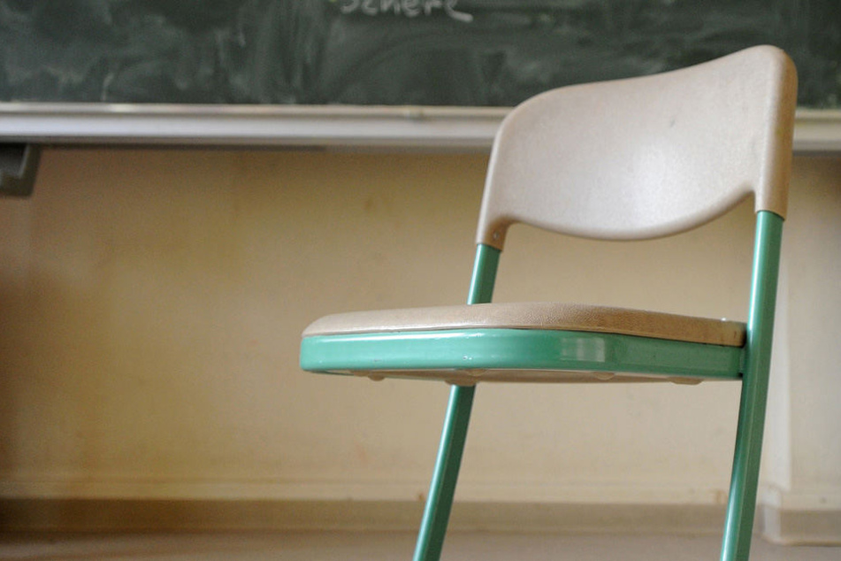 Der Stuhl bleib leer: Berlin gehört zu den Bundesländern mit den höchsten Schulschwänzer-Zahlen.