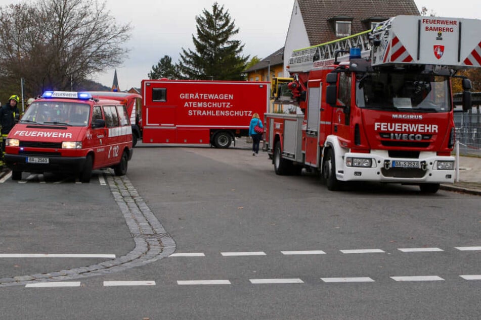 Die Feuerwehr musste aufgrund des Brandes mit einem Großaufgebot anrücken.