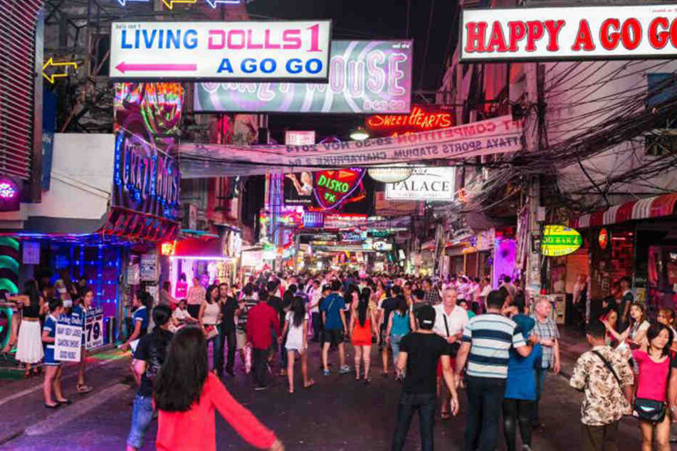 Die Partymeilen, wie hier in Pattaya, sollten zur Zeit wie ausgefegt sien.