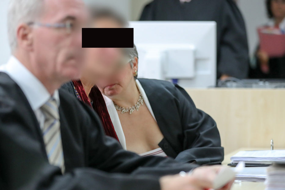 Die Angeklagte wurde aus der Untersuchungshaft entlassen.