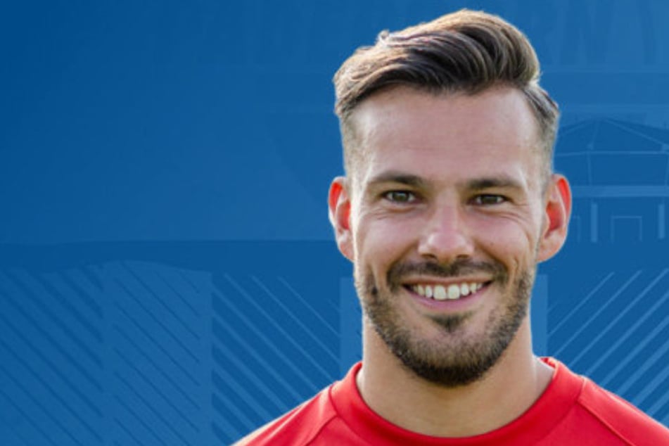 Demnächst wird Christopher John (30) den ehemaligen Paderborner Daniel Farke beraten.