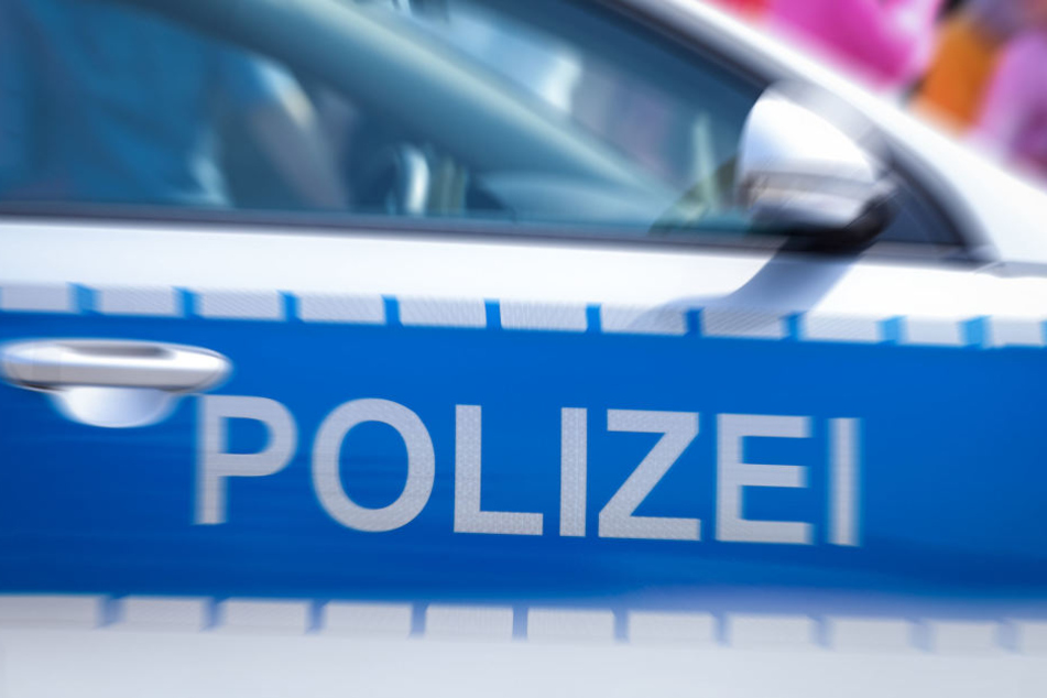 Die beiden Polizisten sind aufgrund ihrer Verletzungen auch weiterhin nicht dienstfähig (Symbolfoto).