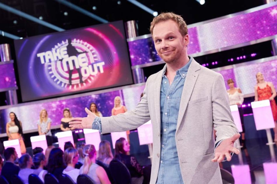 Moderator Ralf Schmitz verkuppelt in der RTL-Show "Take Me Out" Singles.