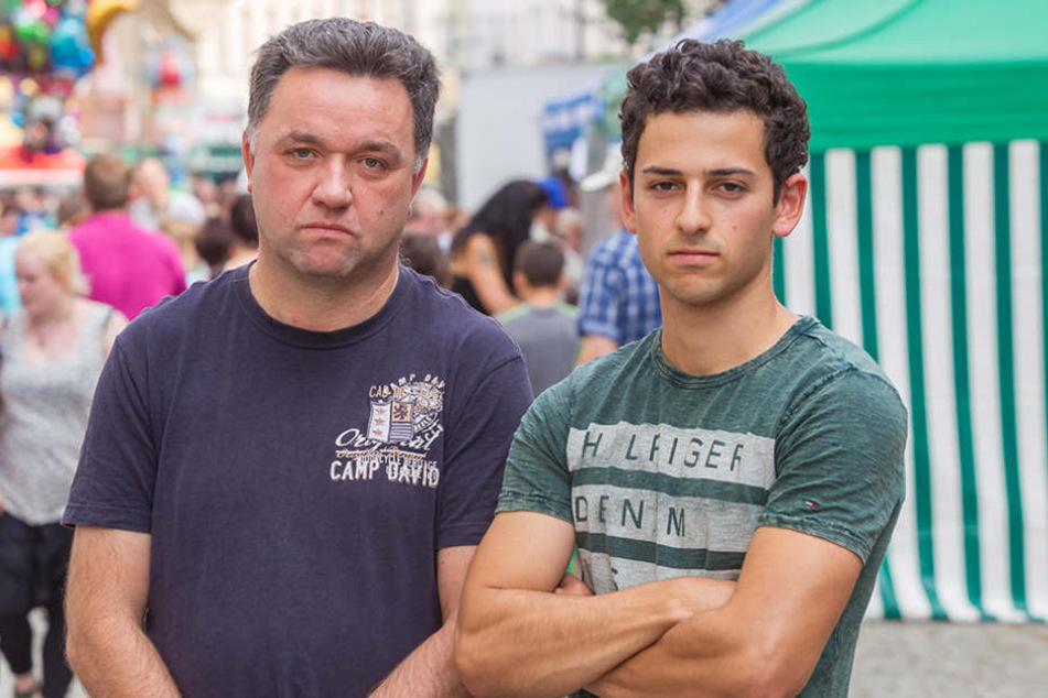 Wegen Überfüllung geschlossen: Dirk Herold (50) und Sohn Tom (19) verpassten den Auftritt von Karat.