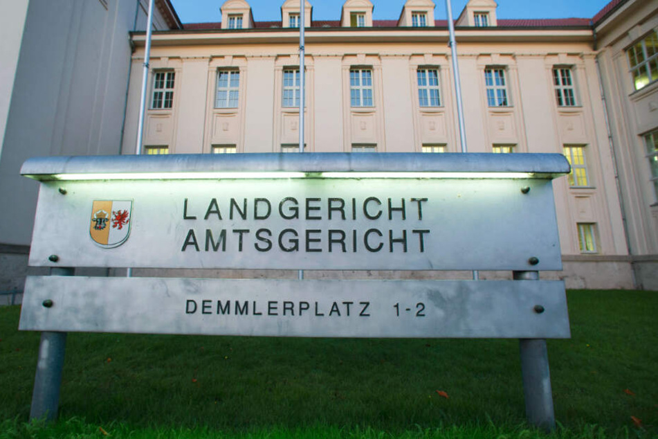 Der Fall wird vor dem Landgericht Schwerin verhandelt.