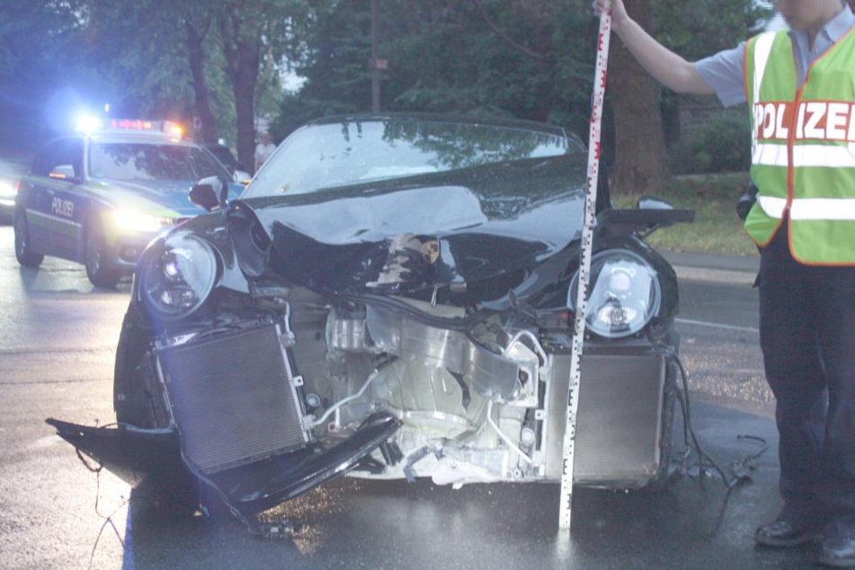 Der Porsche nach dem Unfall.