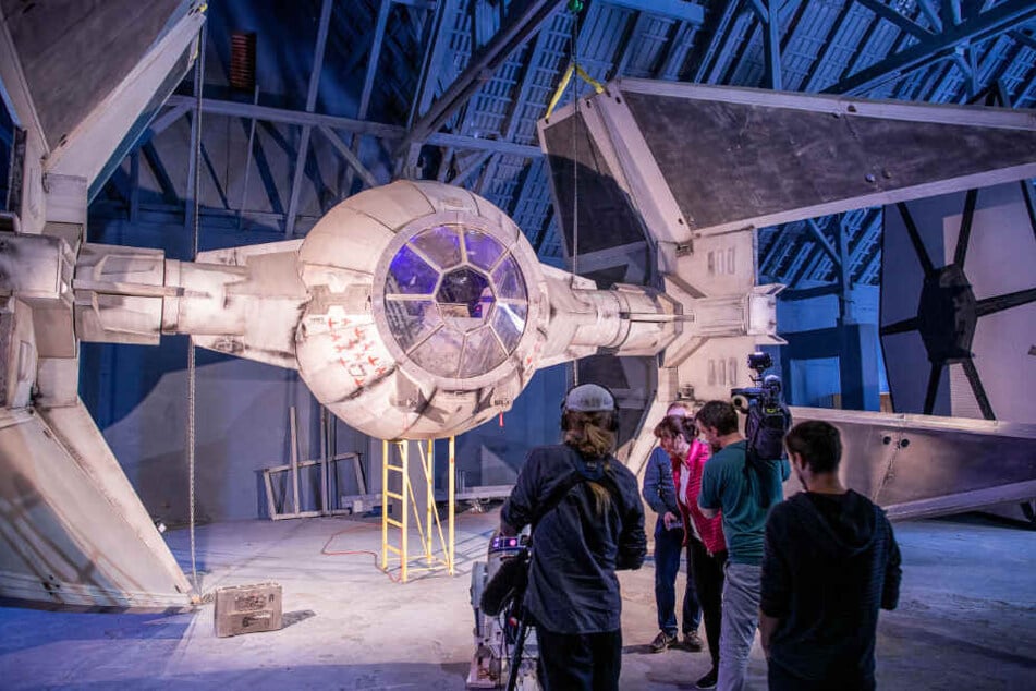 Ein "Tie Interceptor" steht bereits in "Outpost One". (Archivbild)