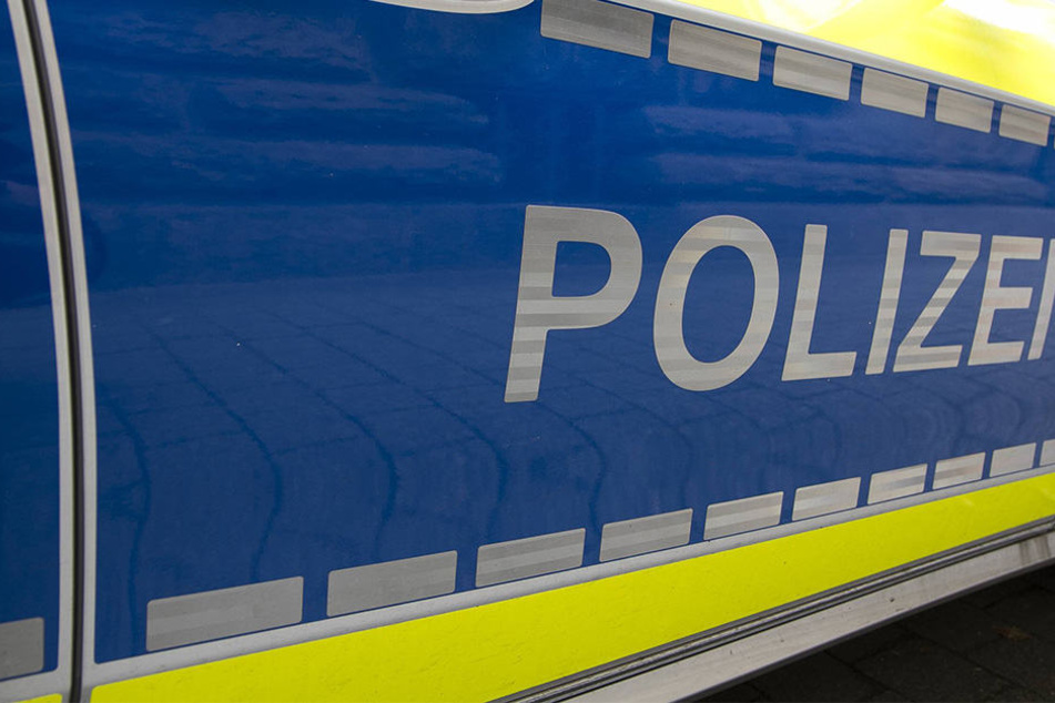Die Polizei Höxter hofft auf Hinweise von Zeugen. (Symboldbild)