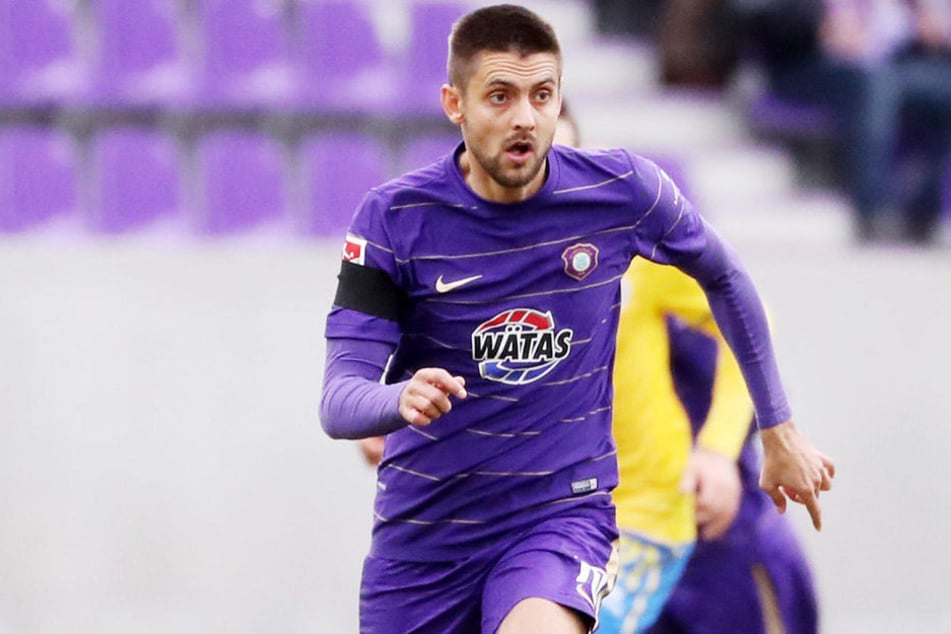 Derzeit läuft es nicht bei Dimitrij Nazarov. Zuletzt saß er sogar 90 Minuten auf der Bank. Platzt morgen der Knoten?