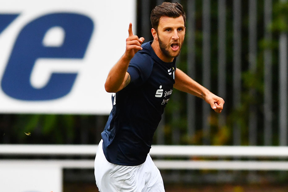Das war der neunte Dreier am Stück: Dejan Bozic köpft die Kugel zum 1:0 in Netz der Bautzener.