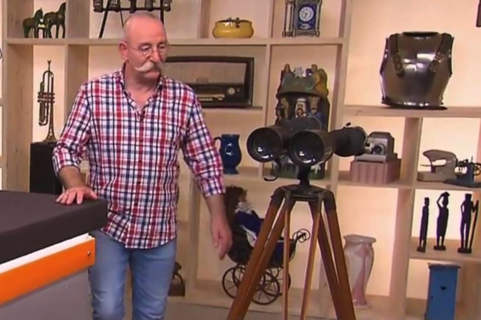 Horst Lichter (56) staunte über ein Fernglas. "Das war mein Kindheitswunsch"