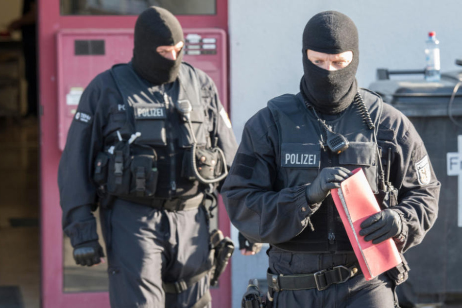 Die sieben anderen Hauptverdächtigen wurden bereits am 18. April festgenommen (Symbolfoto).