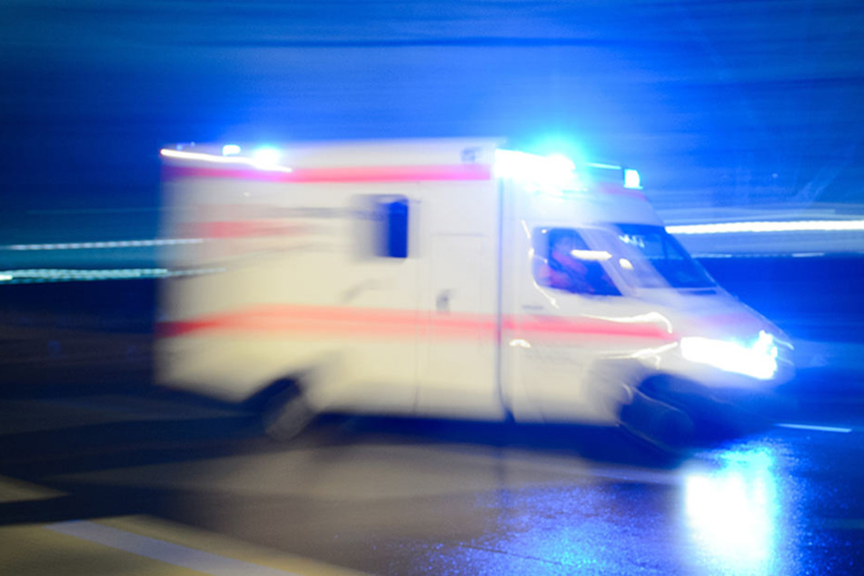 Der 77-Jährige konnte zunächst noch wiederbelebt werden. (Symbolbild)