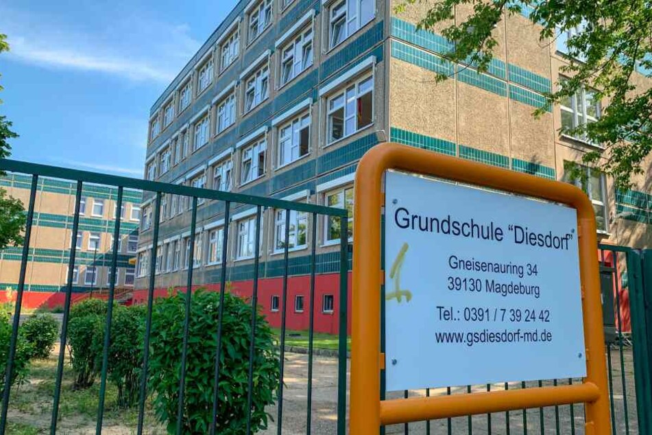 Die Grundschule "Diesdorf" in Magdeburg. Hier gehen die Verunglückten zur Schule.