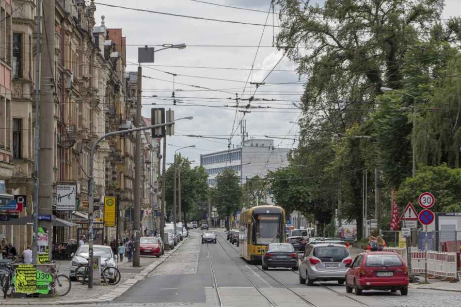 Auch die Königsbrücker Straße wartet noch immer auf eine Sanierung.