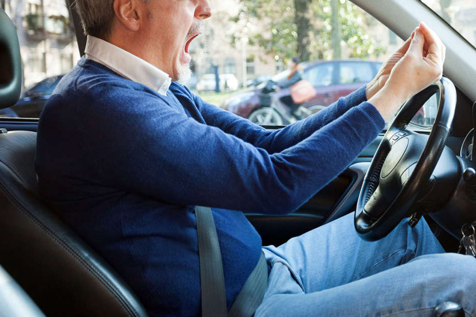 Als jemand einen Parkplatz freihalten wollte, rastete ein Mann komplett aus. (Symbolbild)